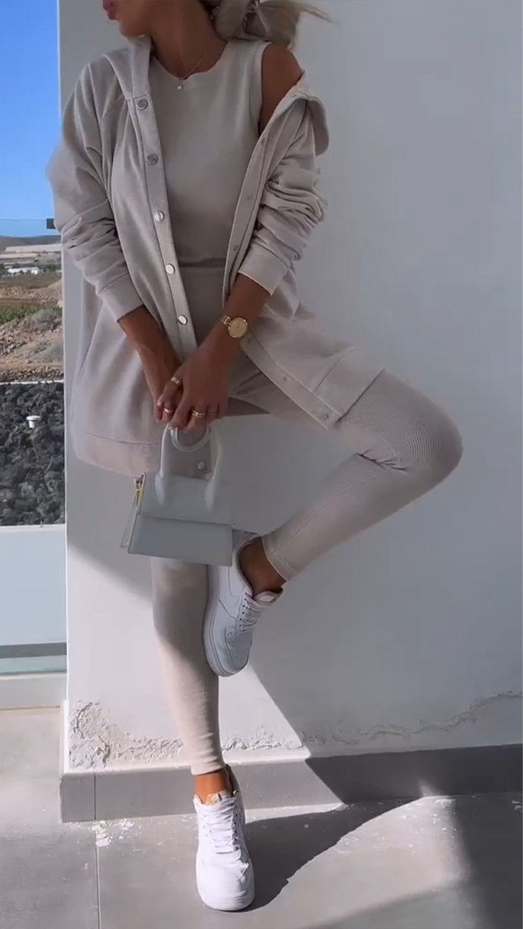 Valenzora | Weste und Kapuzenpullover