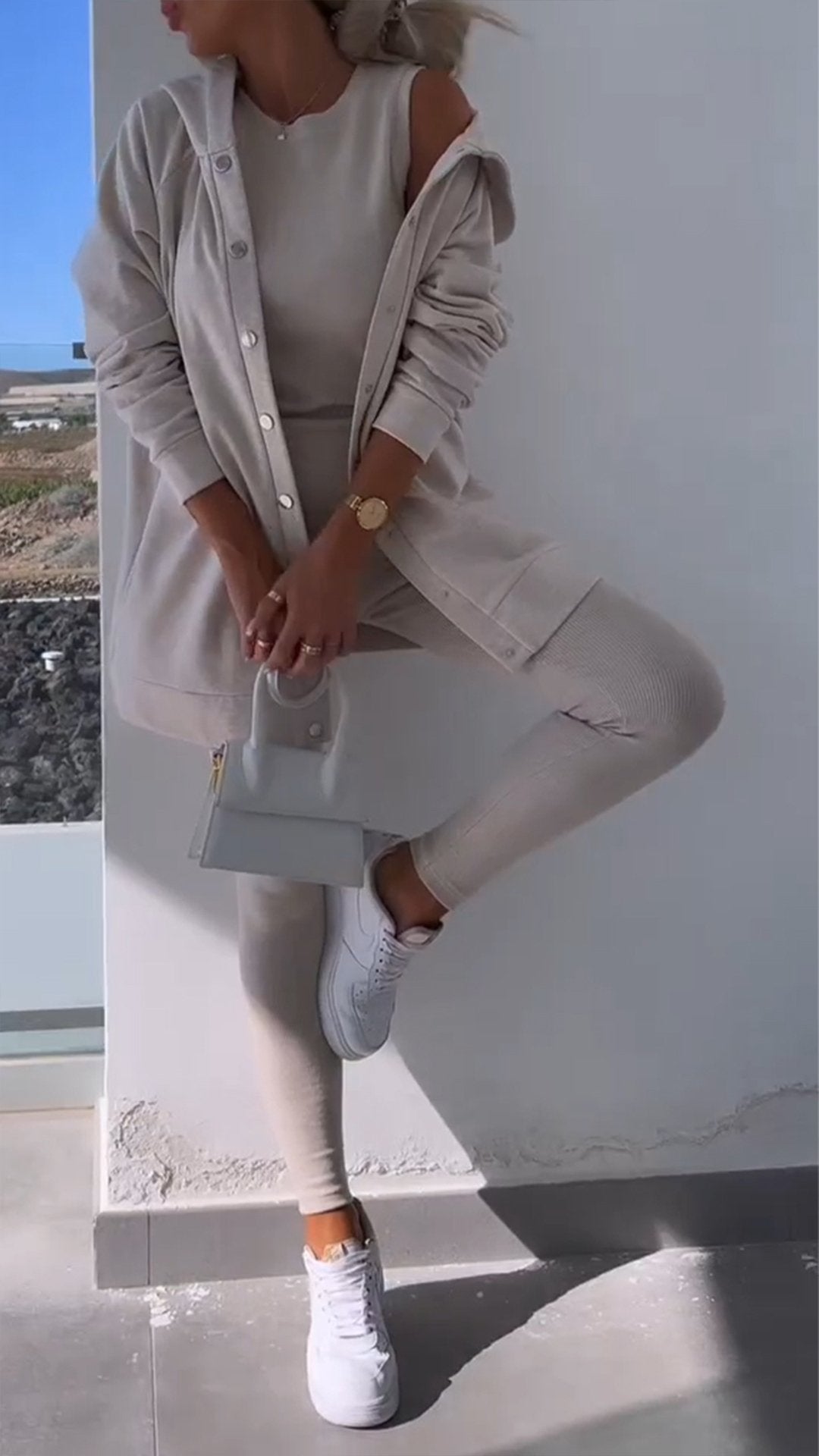 Valenzora | Weste und Kapuzenpullover