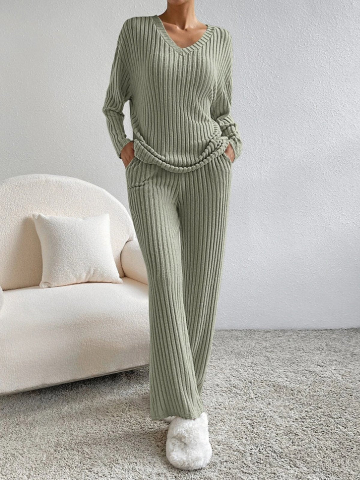 Fatima™ - V-neck Ribbed Design Comfortable 2-Piece Lounge Set