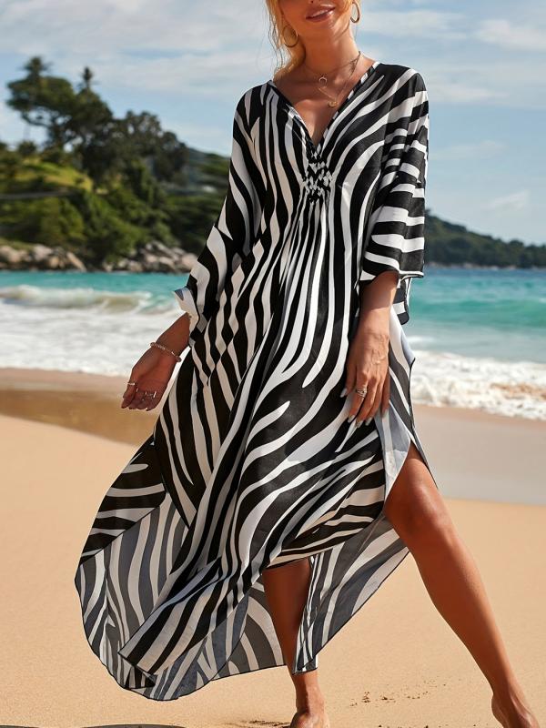 Valenzora | Beach dress with zebra print and V-neck