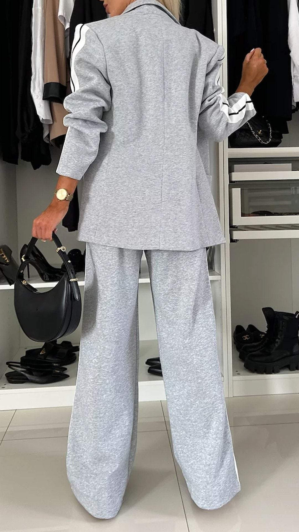 Casual and stylish winter dress