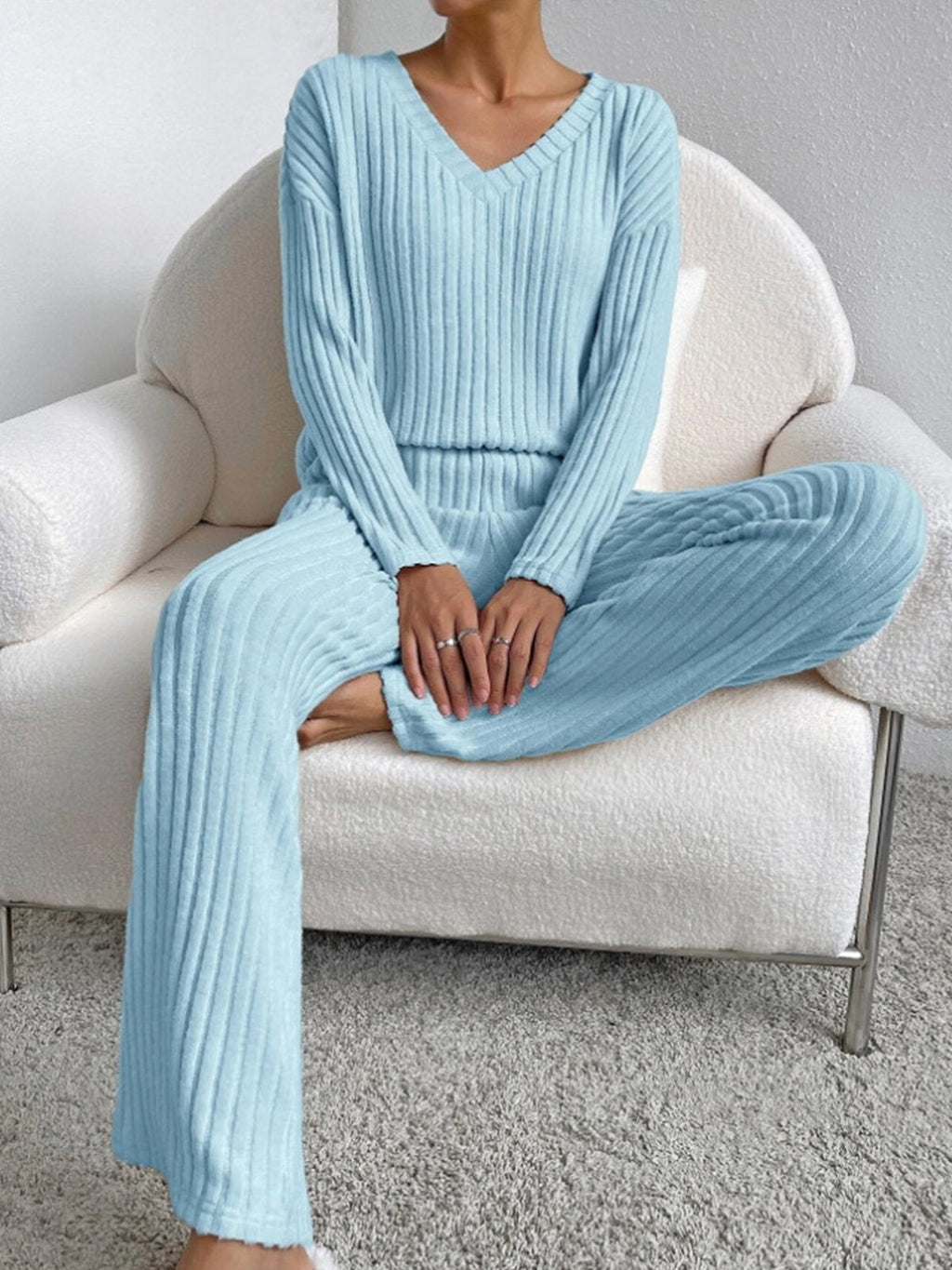Fatima™ - V-neck Ribbed Design Comfortable 2-Piece Lounge Set