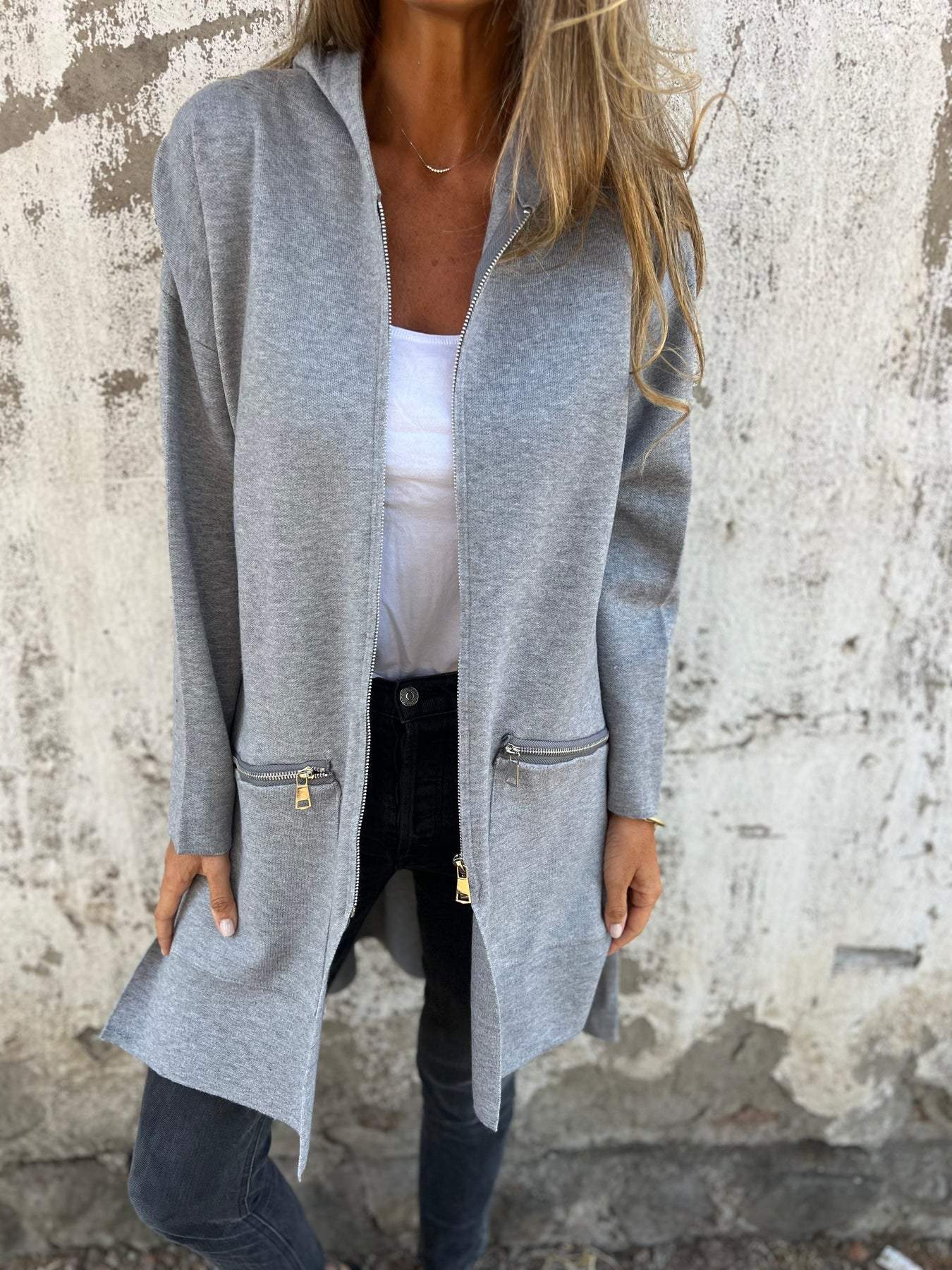 Valenzora | Casual jacket with round neck and zipper