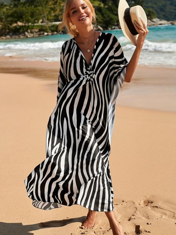 Valenzora | Beach dress with zebra print and V-neck