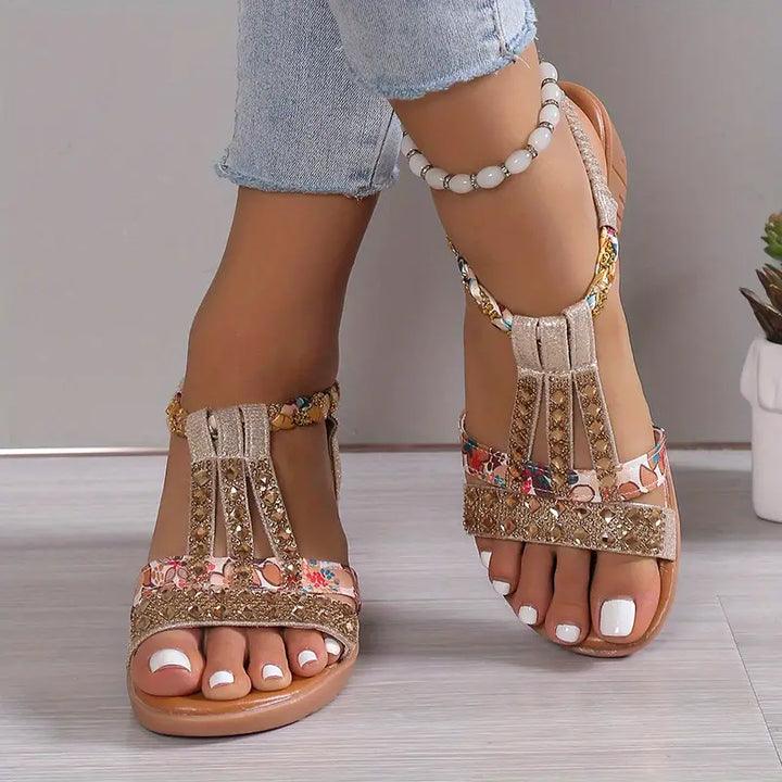 Valenzora | Boho Keilsandalen mit geflochtenem Riemen und Strasssteinen für Damen