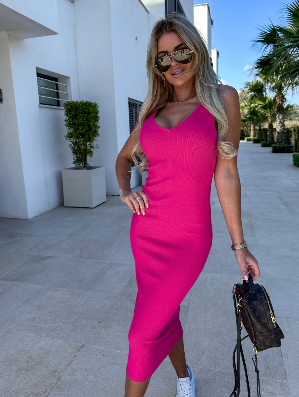 Valenzora | Stylish off-shoulder crop top and midi skirt set
