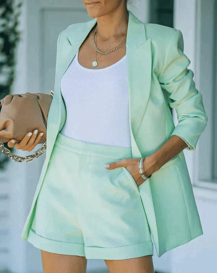 Valenzora | Blazer and shorts set