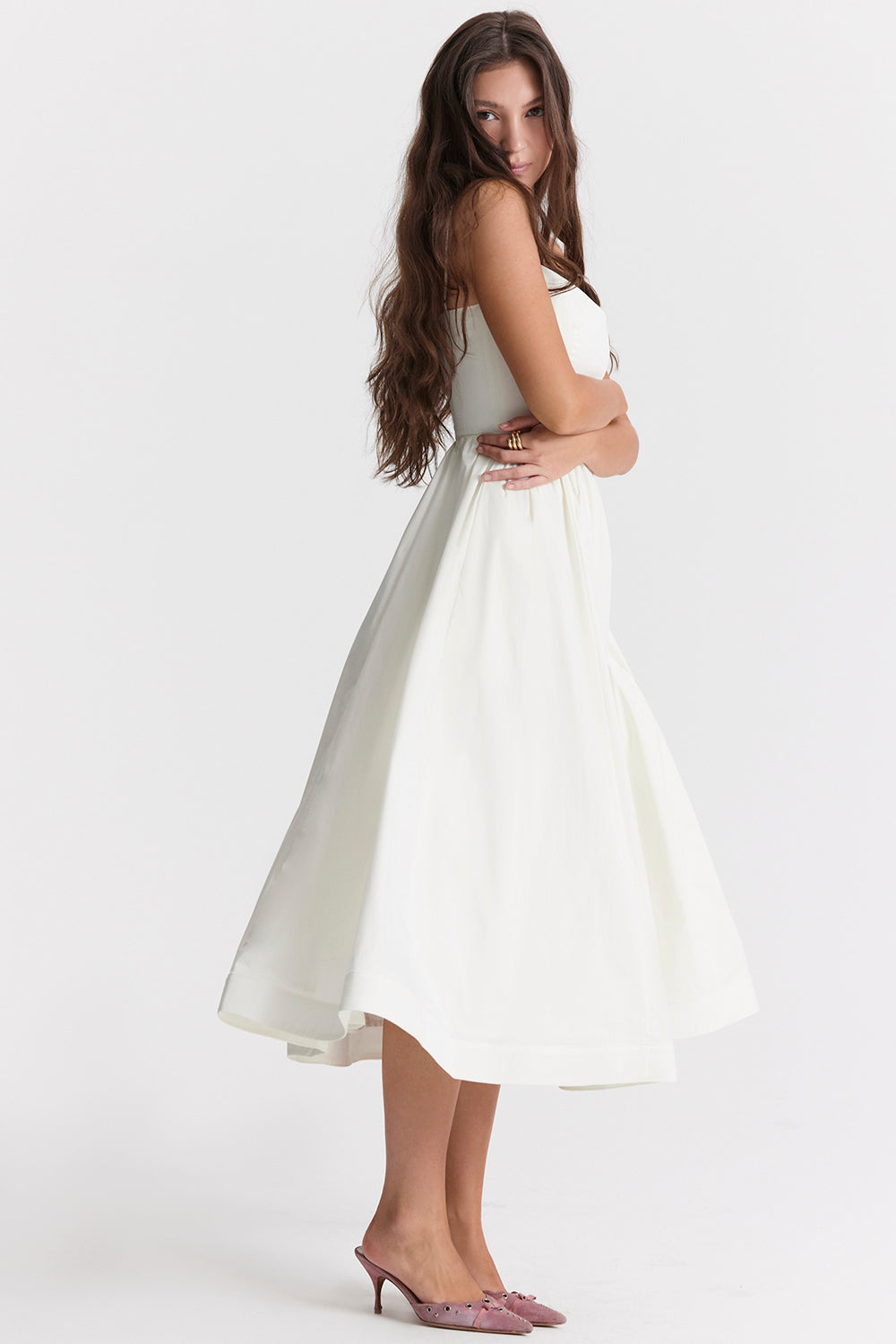 Elegant women's dress for special occasions