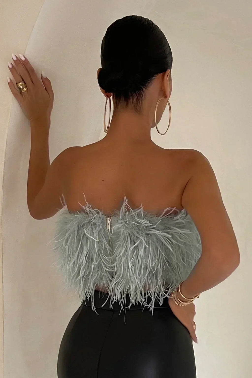 Valenzora | Feather Top