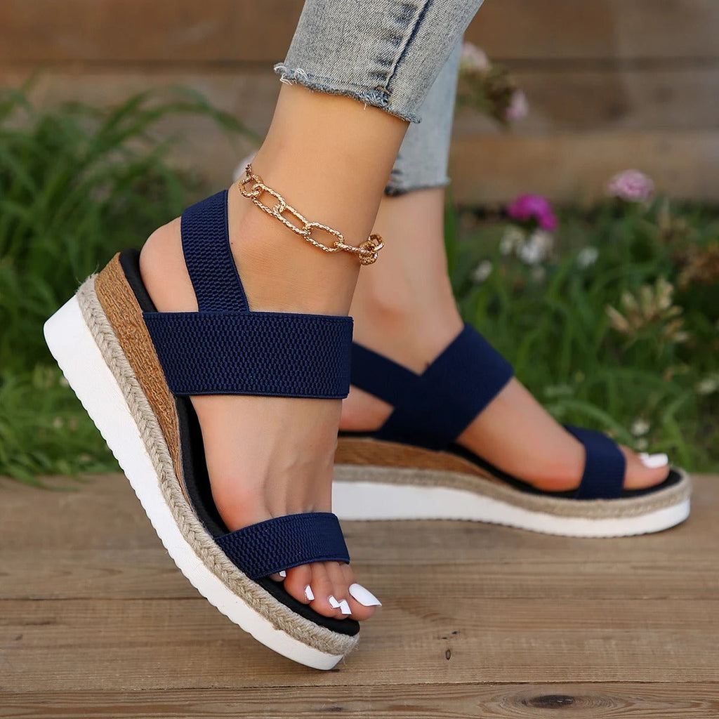 Valenzora | Stylische und legere Keilsandaletten