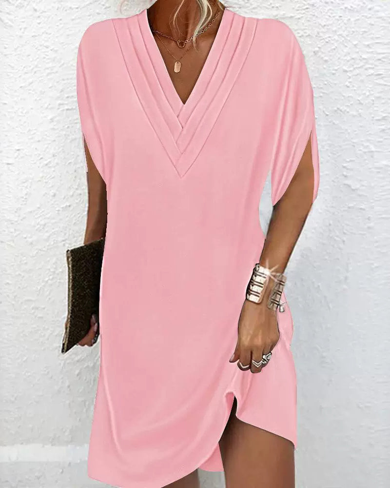 Valenzora | Elegant dress with open sleeves and V-neck