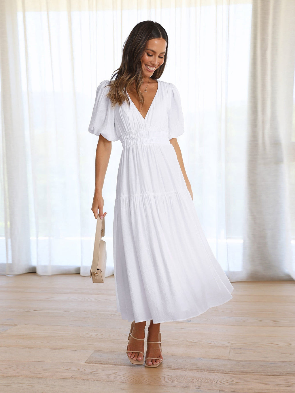 Valenzora | Elegant dress with puff sleeves