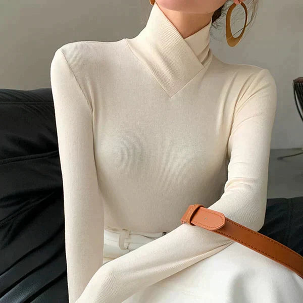 Valenzora | Elegant sweater with a turtleneck