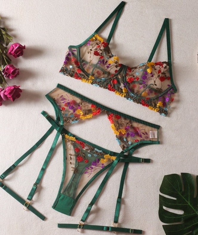 Valenzora | 3-piece French lingerie set for sensual elegance