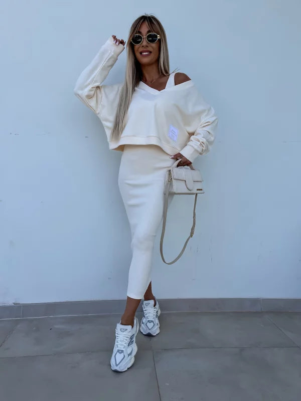 Valenzora | Stylish off-shoulder crop top and midi skirt set