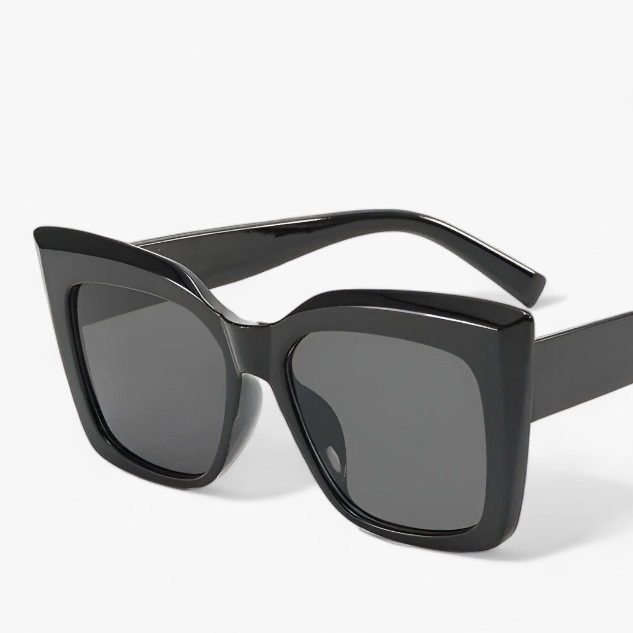 Designer-Sonnenbrille - Unterstreichen Sie Ihren Stil mit einem luxuriösen, übergroßen Cat-Eye-Design
