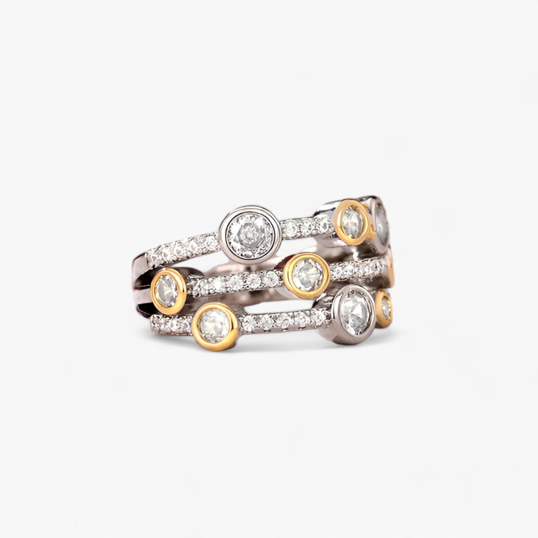 Women's ring - Luxurious, everyday jewelry