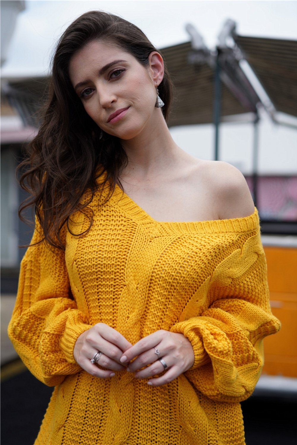 Valenzora Simple cable knit loose sweatshirt
