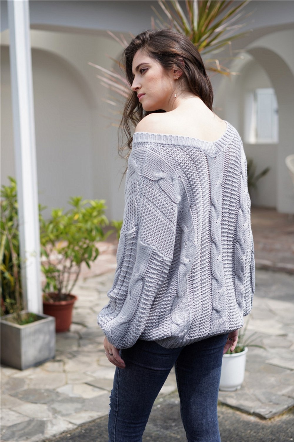 Valenzora Simple cable knit loose sweatshirt