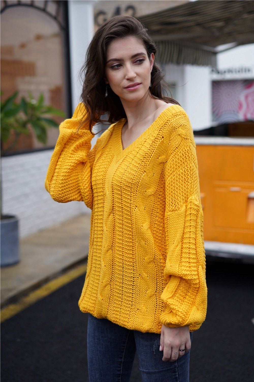 Valenzora Simple cable knit loose sweatshirt