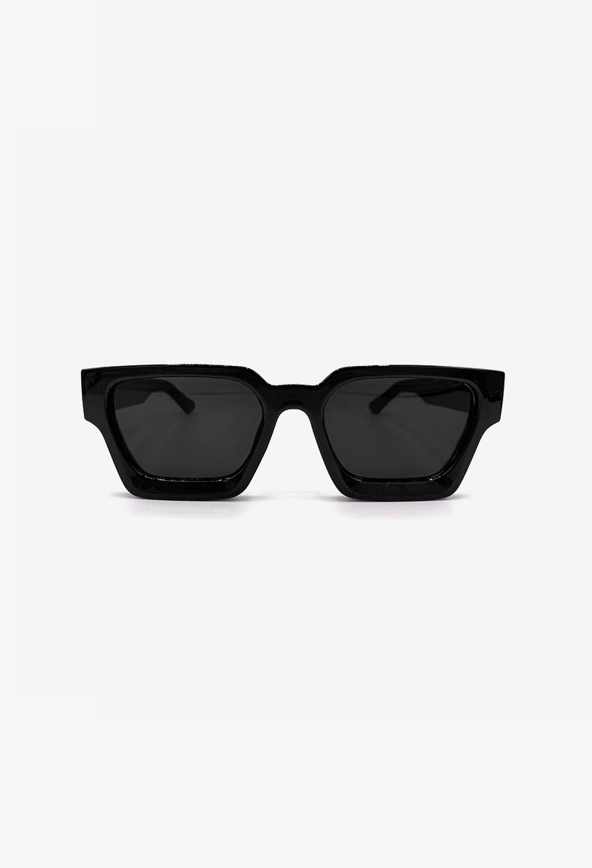 Valenzora | Summer 2026 Chic: Stylish sunglasses with 100% UV protection