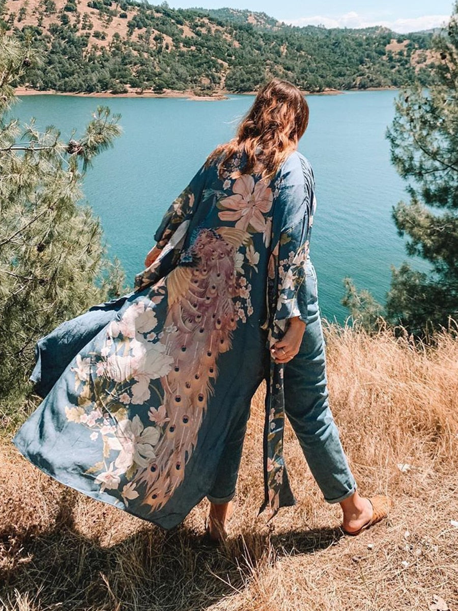 Valenzora | Langer Kimono-Bademantel mit Fledermausärmeln