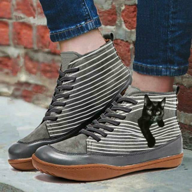 Valenzora | Flat Boots with Cat Print