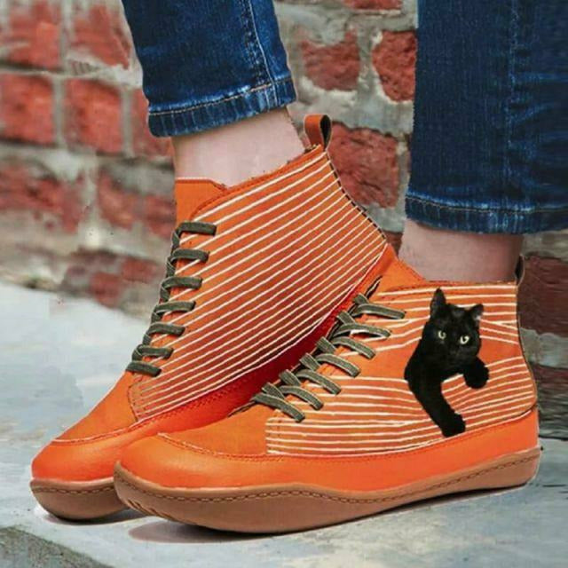Valenzora | Flat Boots with Cat Print