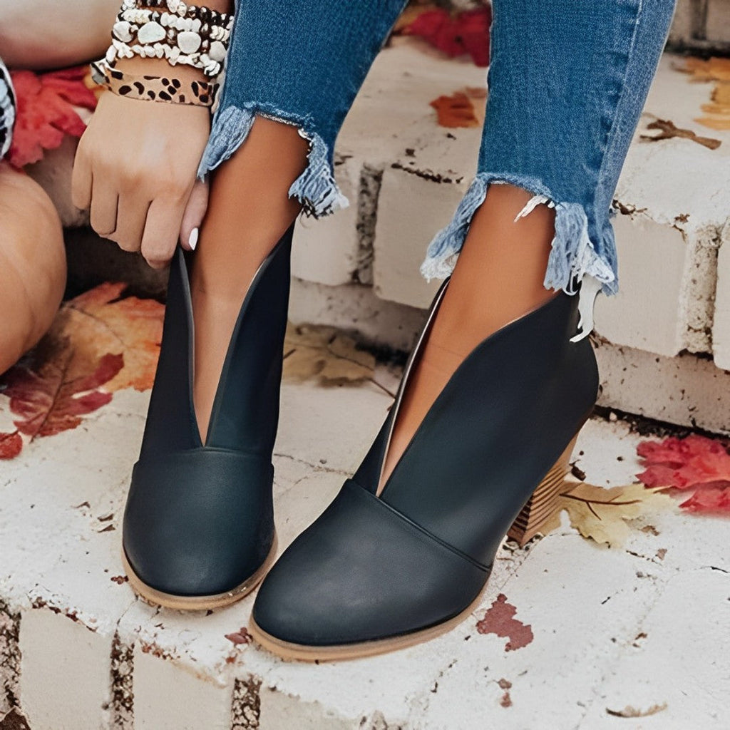 Valenzora | Comfortable ankle boots with trendy block heels for a luxurious style
