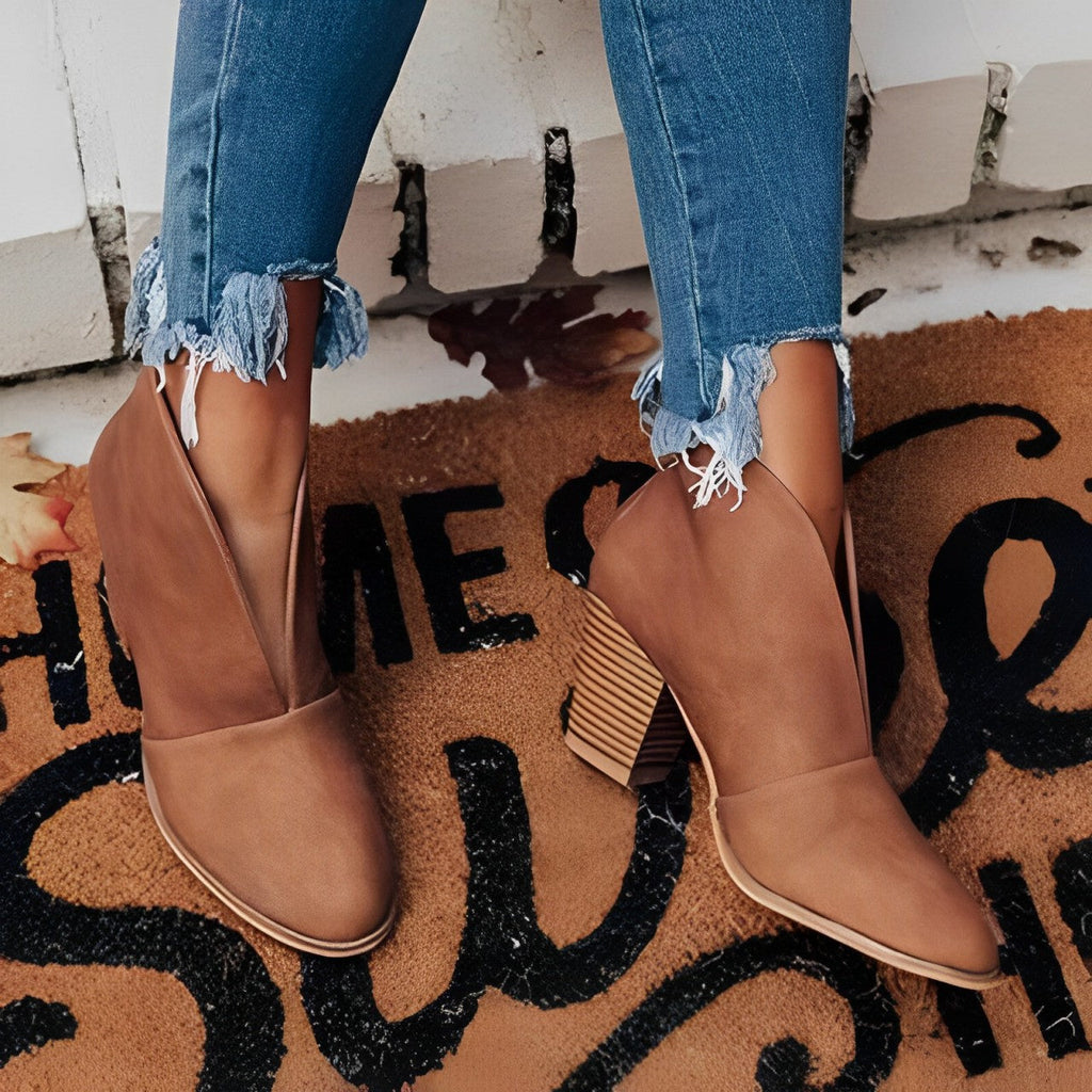 Valenzora | Comfortable ankle boots with trendy block heels for a luxurious style