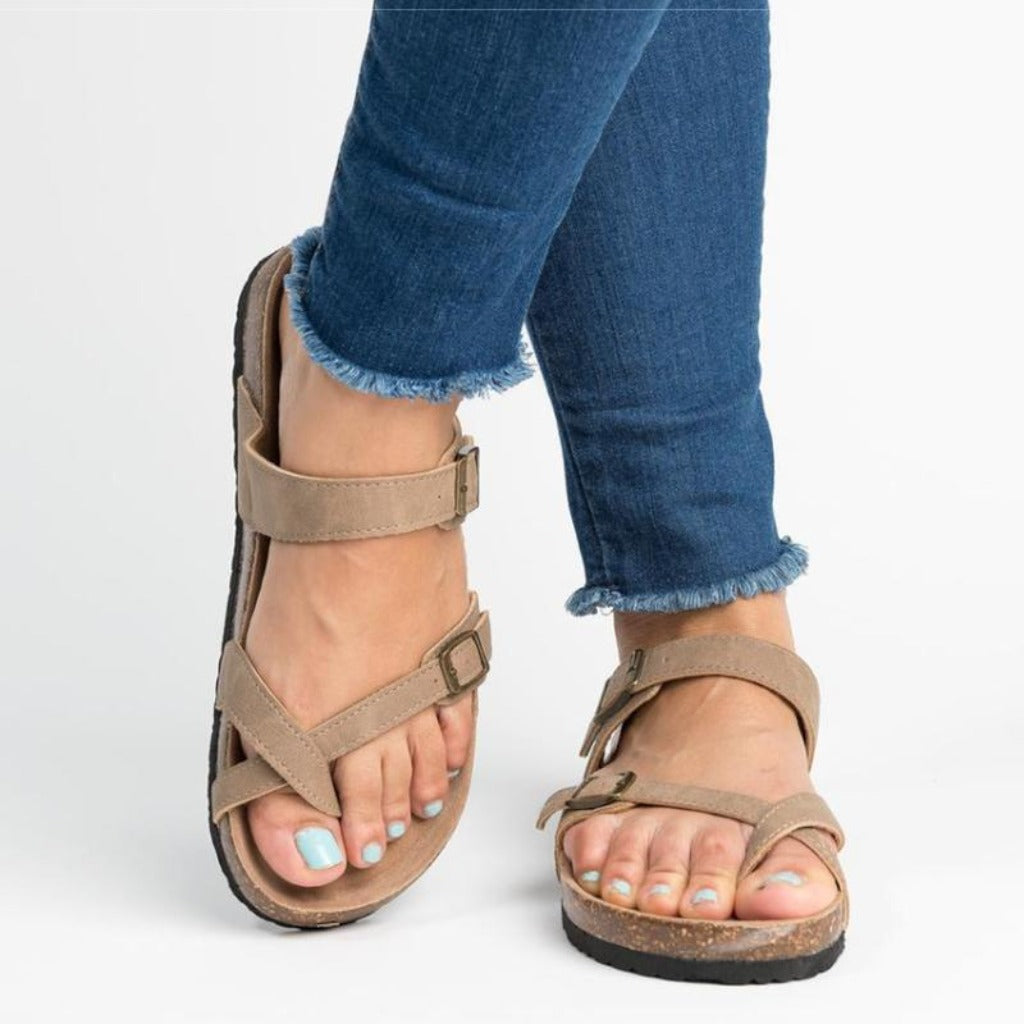 Valenzora | Sandals Rome Style Flip Flops Oversized Flat Heel Low Heels