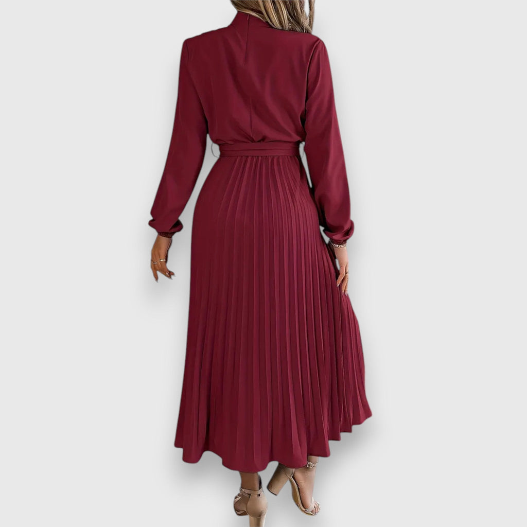 Valenzora | Timeless elegance in a midi dress