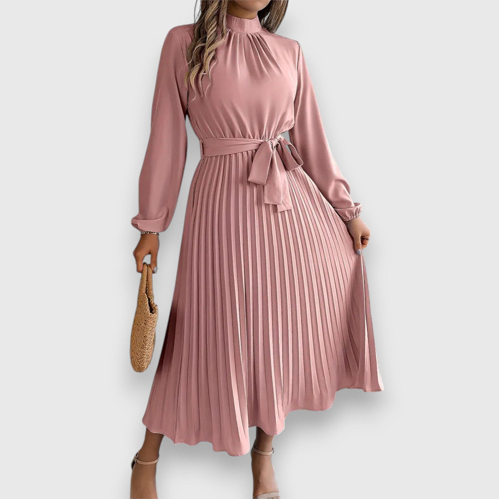 Valenzora | Timeless elegance in a midi dress
