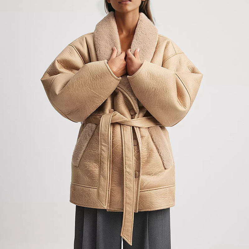 Valenzora | Kunstlederjacke mit Sherpa-Futter und Gürtel