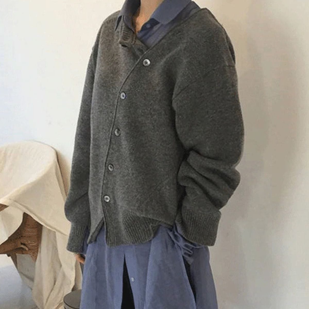 Valenzora | Comfortable cashmere jacket with stylish buttons for women