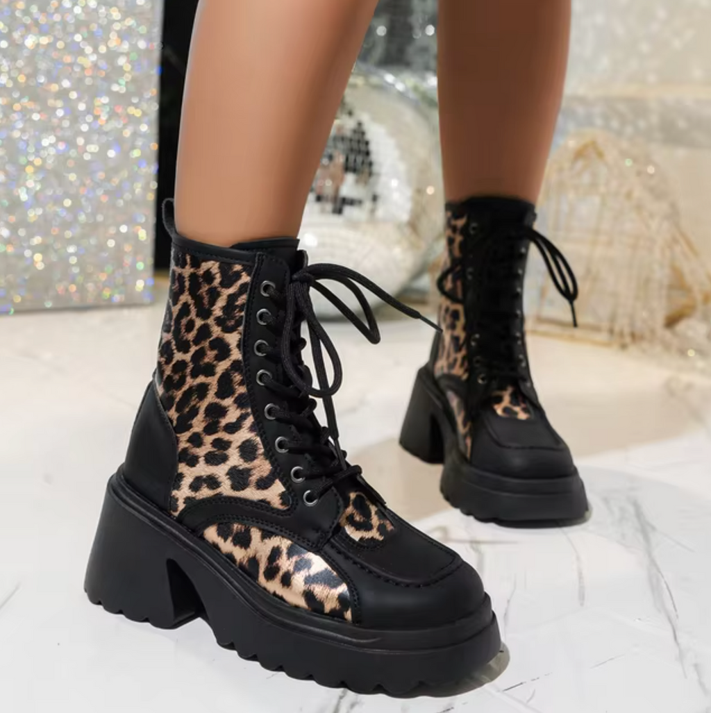 Valenzora | High-quality boots with chunky heels