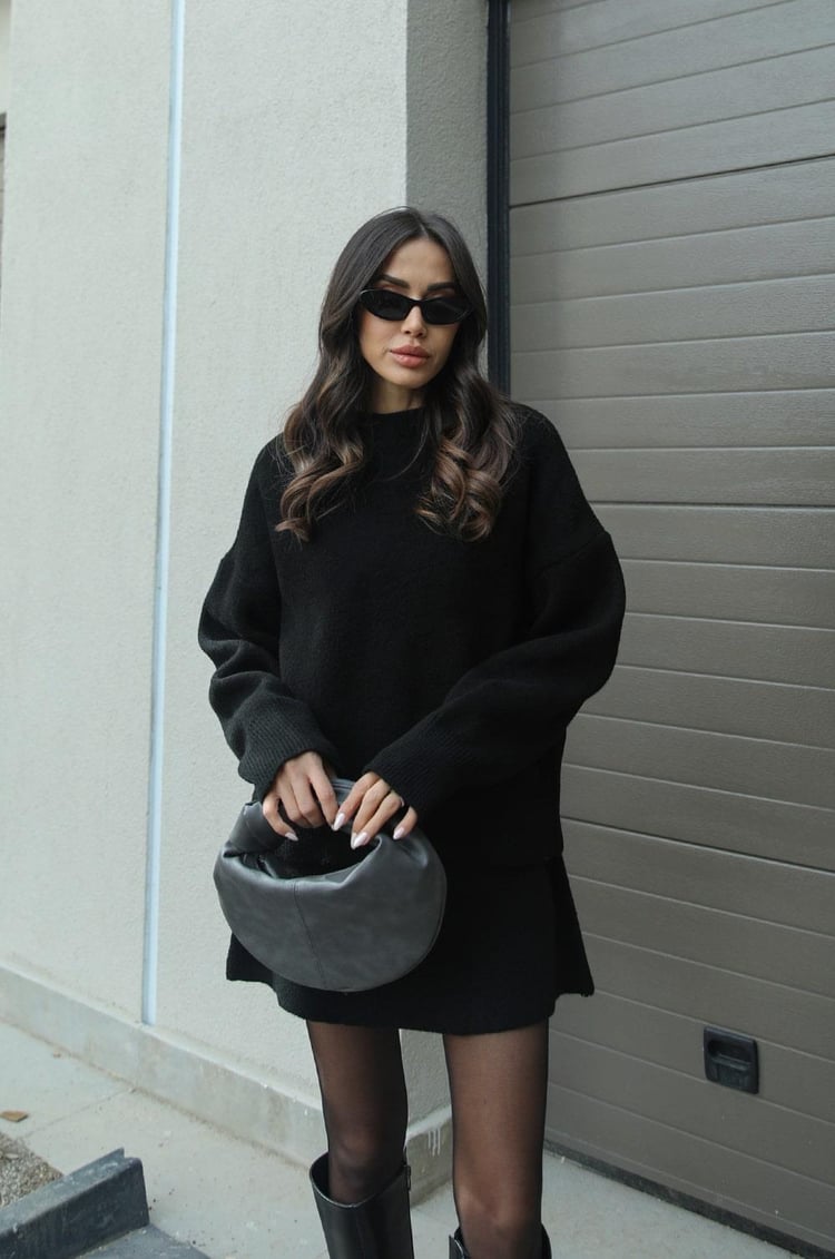 Valenzora | 1-piece knitwear set - women's sweater and skirt with a relaxed fit