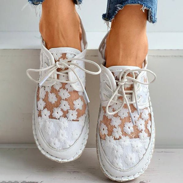 Valenzora | Breathable lace sneakers with floral embroidery for women
