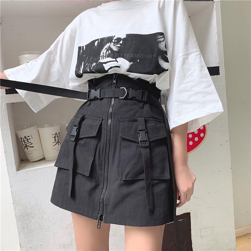 Mini skirt with pockets