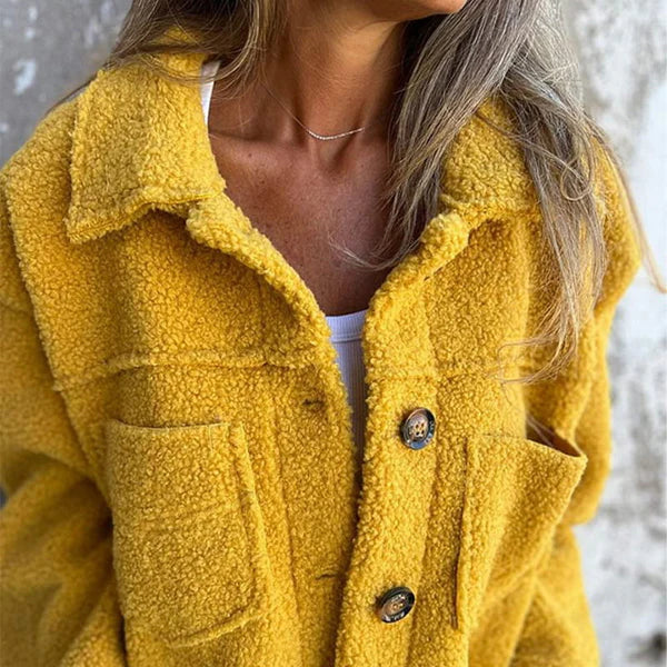 Valenzora | Elegante Kurzjacke aus Wolle mit Revers