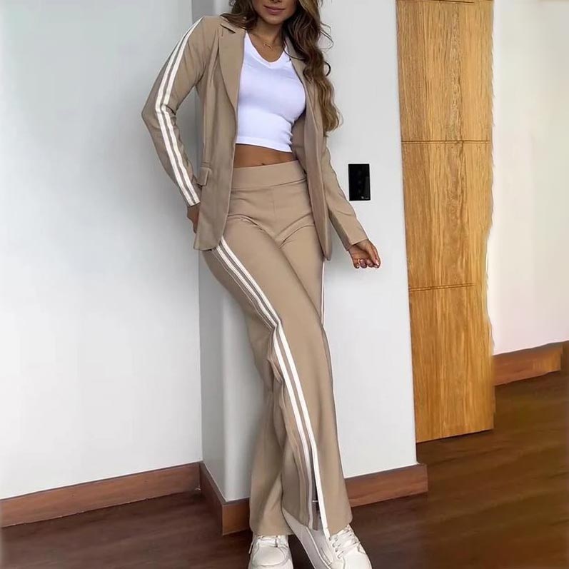 Valenzora | Blazer with notched lapels and wide-leg trousers set