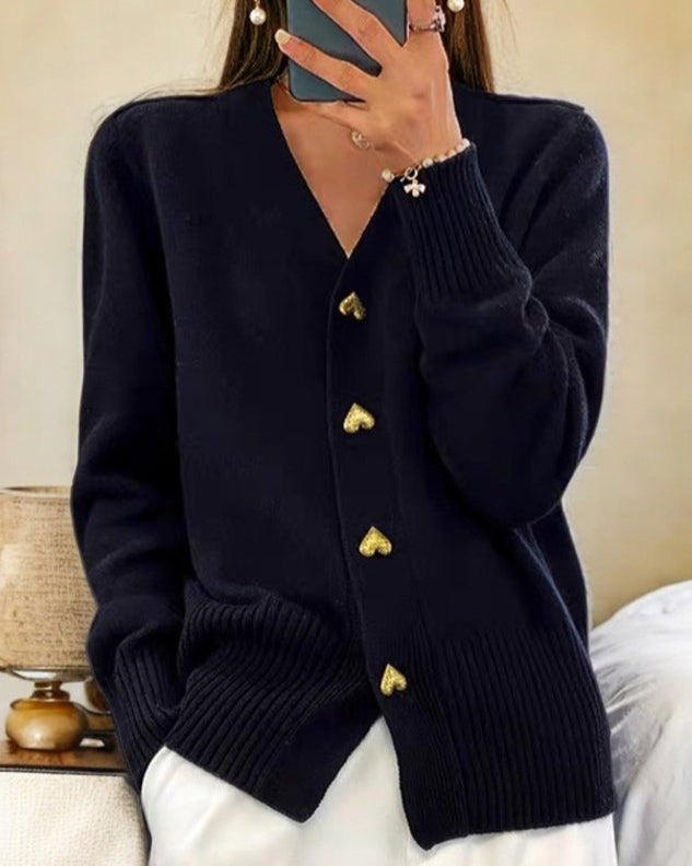 Valenzora | Elegant knit sweaters with heart buttons