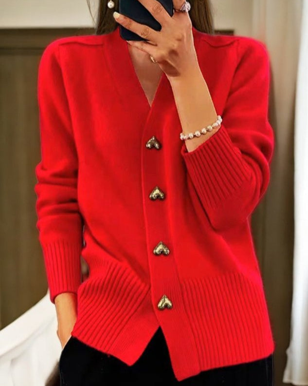 Valenzora | Elegant knit sweaters with heart buttons
