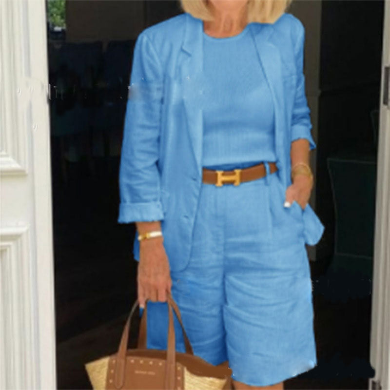Valenzora | Luftiges Set aus Blumenjacke & Shorts