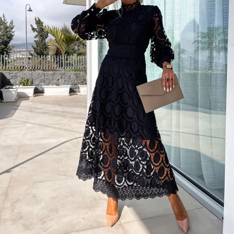 Valenzora | Timeless spring dress with delicate details