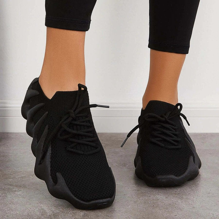 Strana – Einzigartige, stilvolle Sneaker