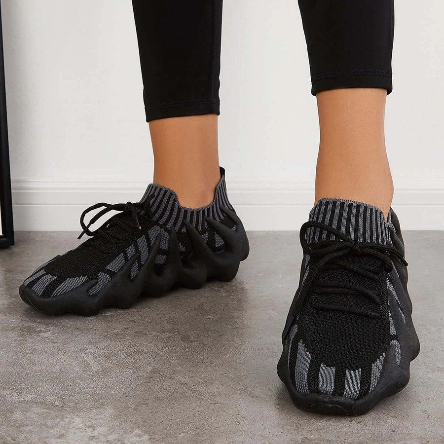 Strana – Einzigartige, stilvolle Sneaker