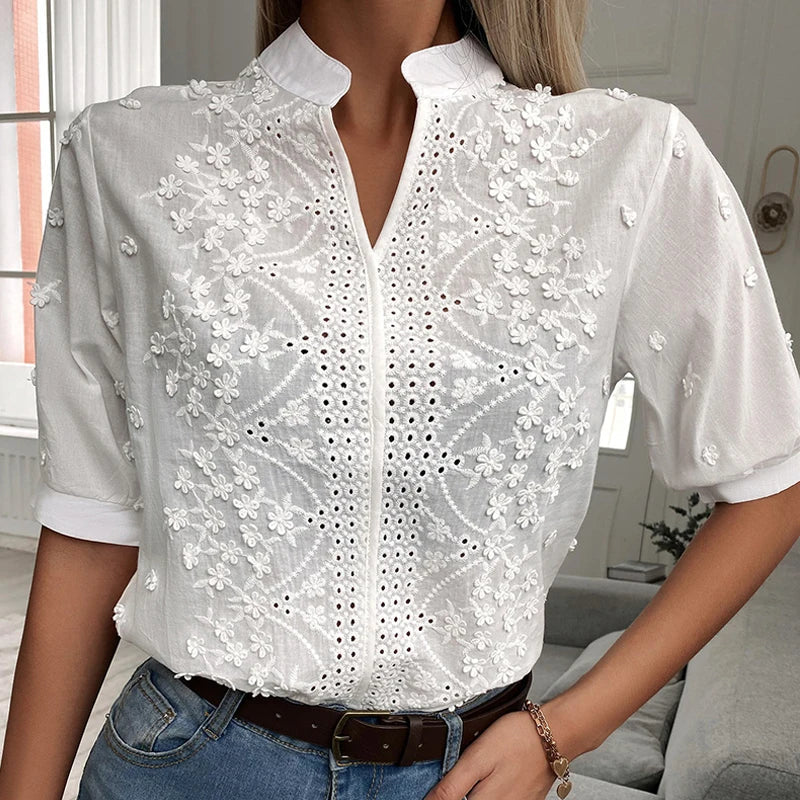 Valenzora | Elegantes Spitzentop mit V-Ausschnitt