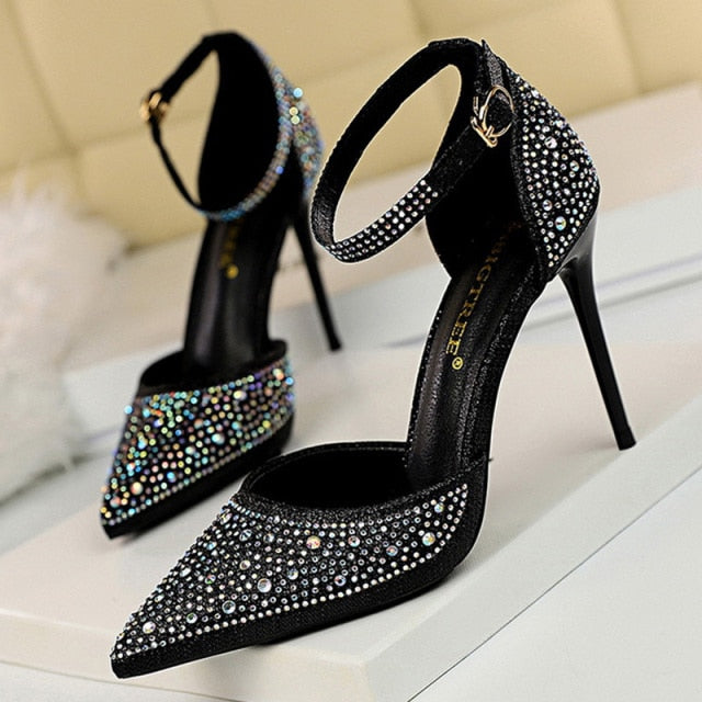 Valenzora | Unter dem Stern Stiletto