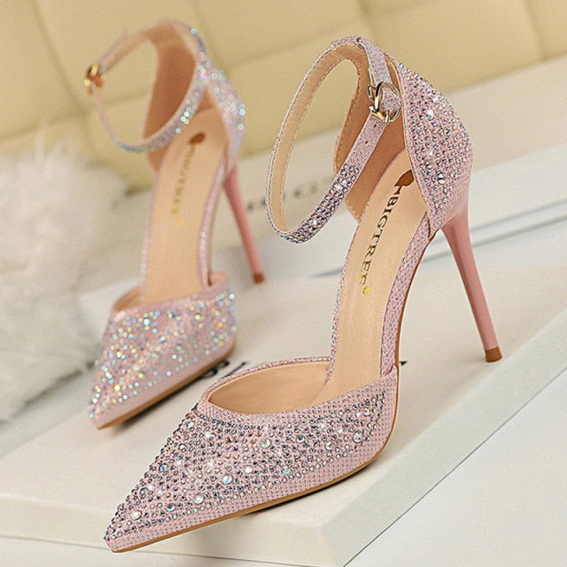 Valenzora | Unter dem Stern Stiletto
